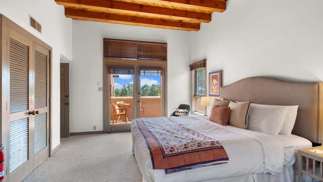 Photo of Bedroom in Nambe Pueblo