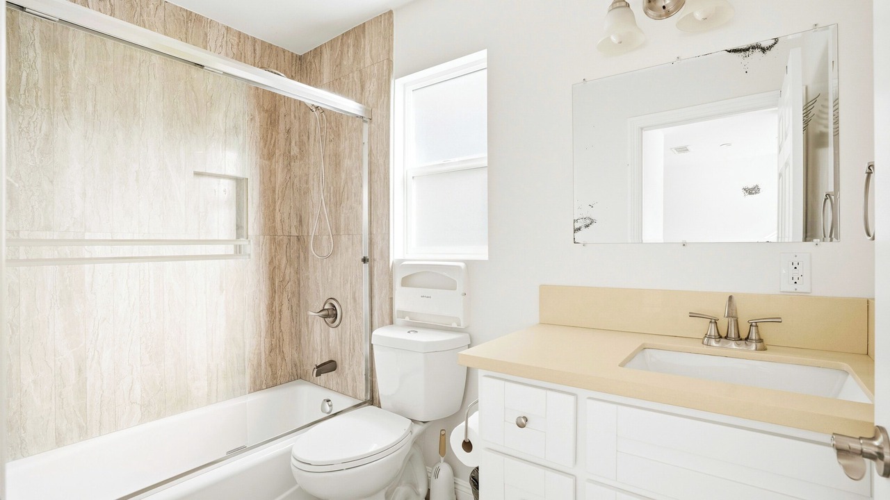 Photo of Bathroom in Pasadena