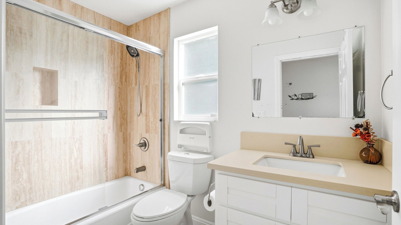 Photo of Bathroom in Pasadena