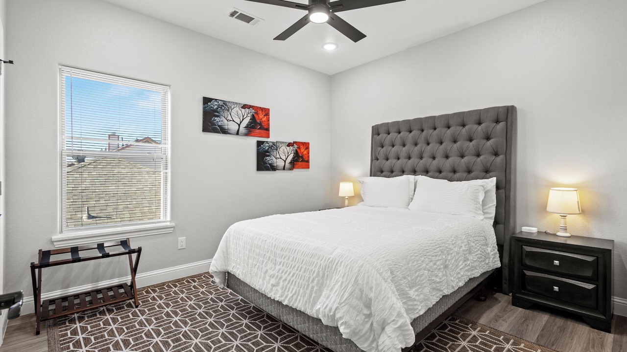 Photo of Bedroom in Grand Prairie