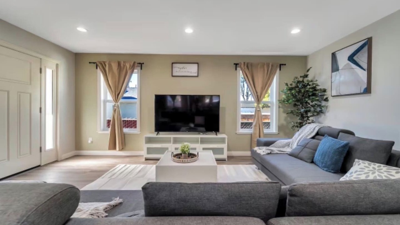 Photo of Livingroom in San Jose