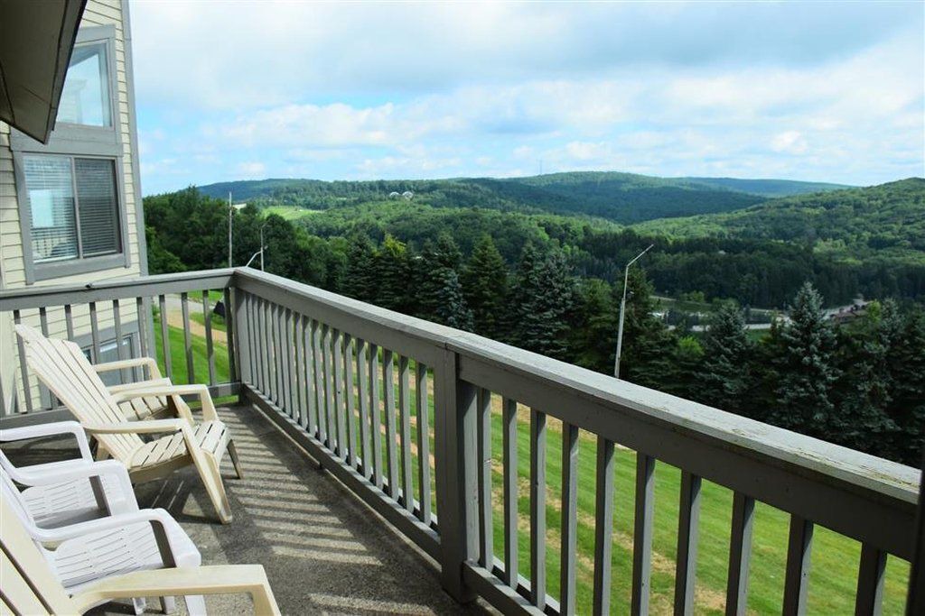 Photo of Patio Balcony in Seven Springs