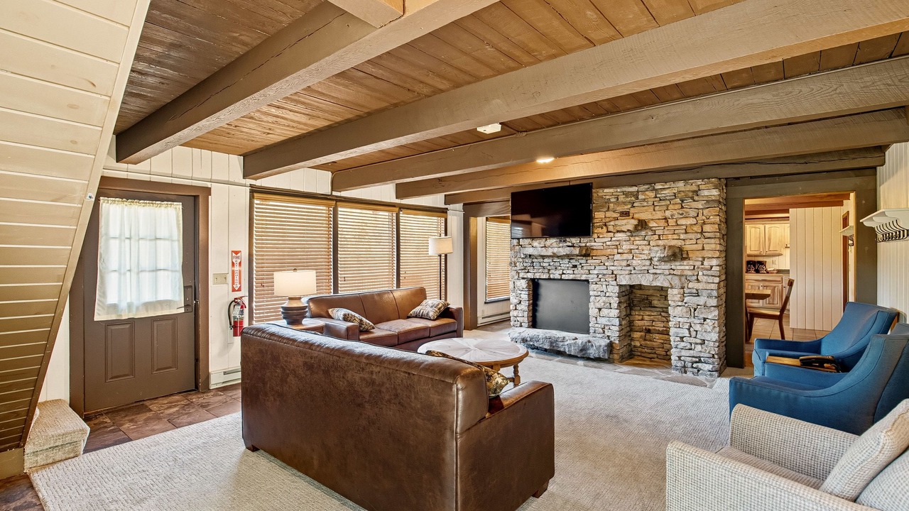 Photo of Livingroom in Seven Springs