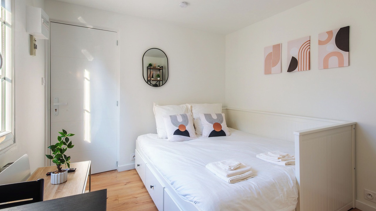 Photo of Bedroom in Centre-ville rive gauche