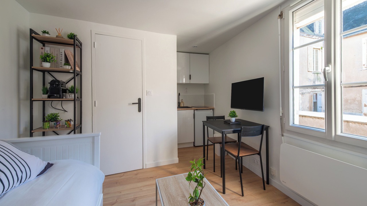 Photo of Bedroom in Centre-ville rive gauche