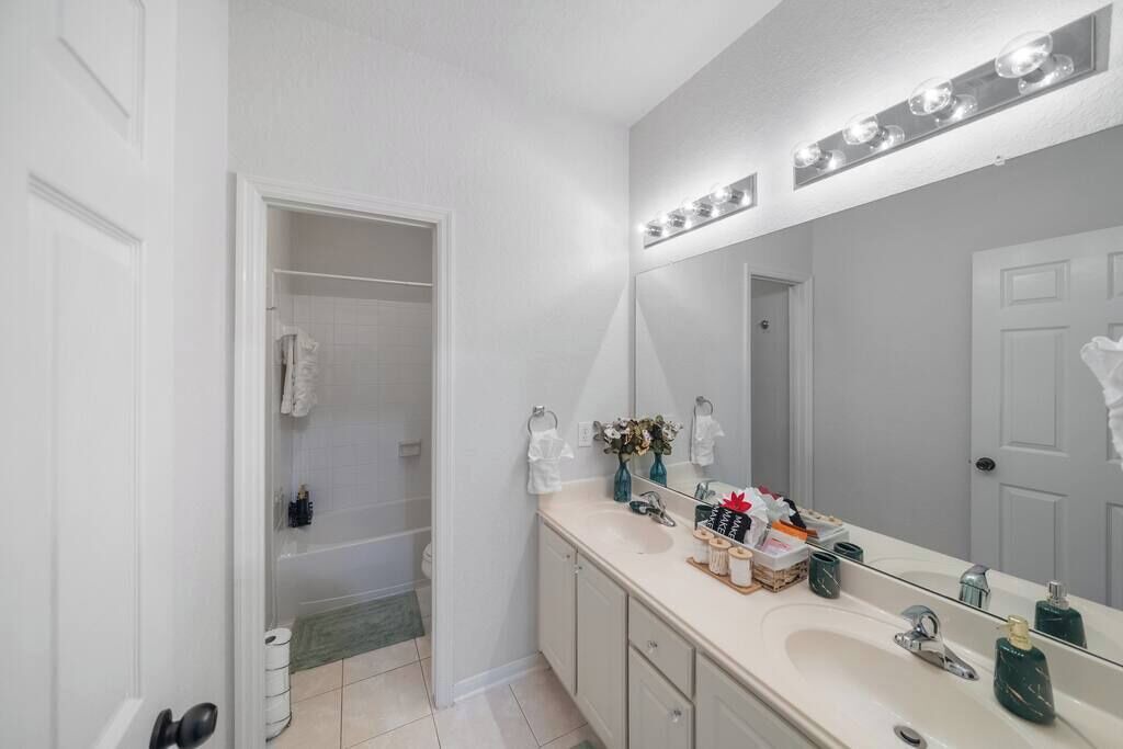 Photo of Bathroom in College Park
