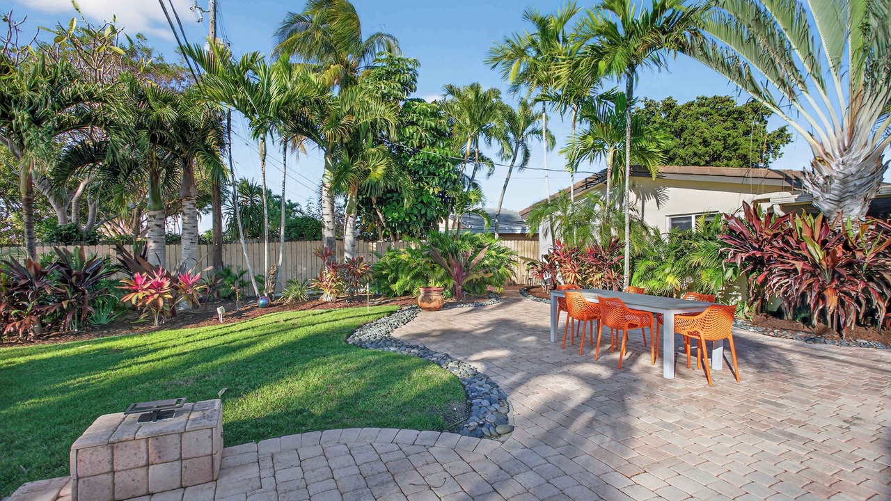 Photo of Outdoor in Imperial Point