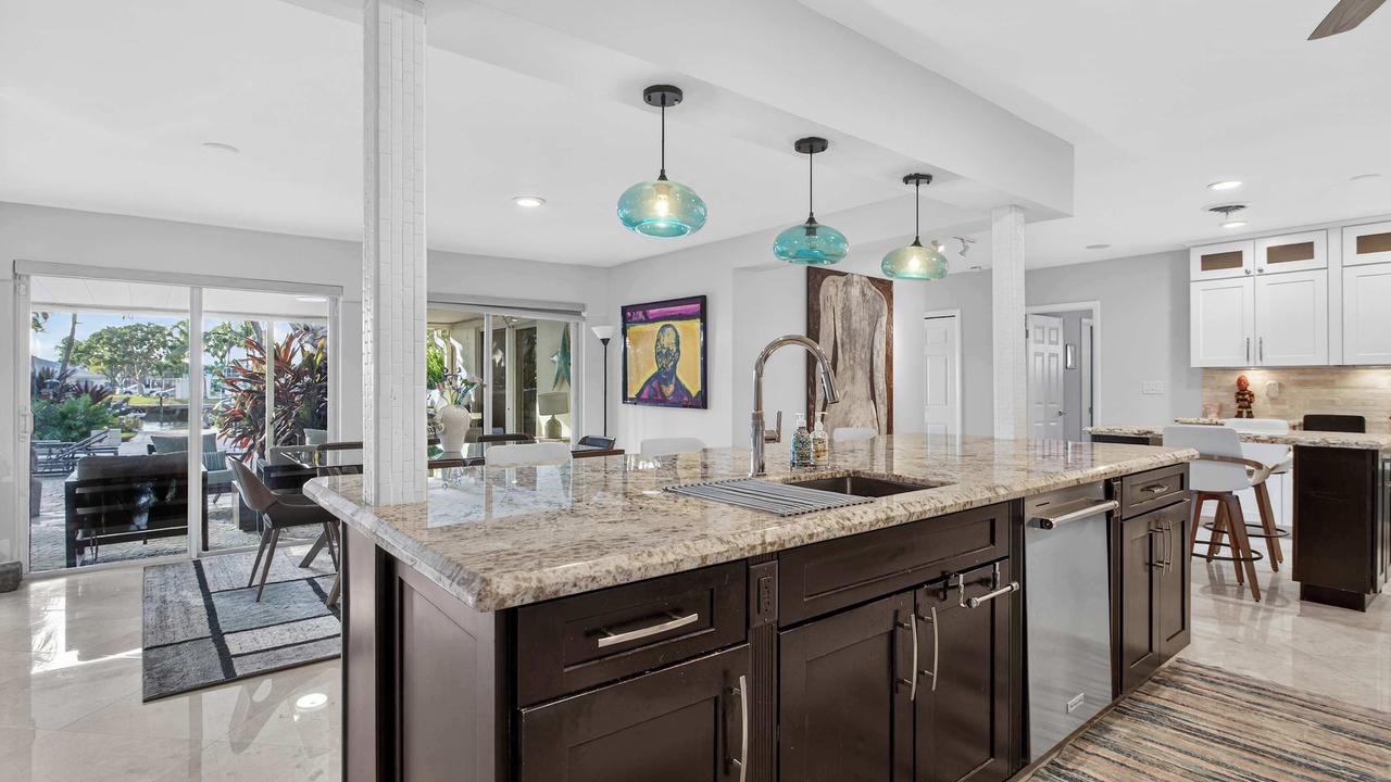 Photo of Others in Imperial Point