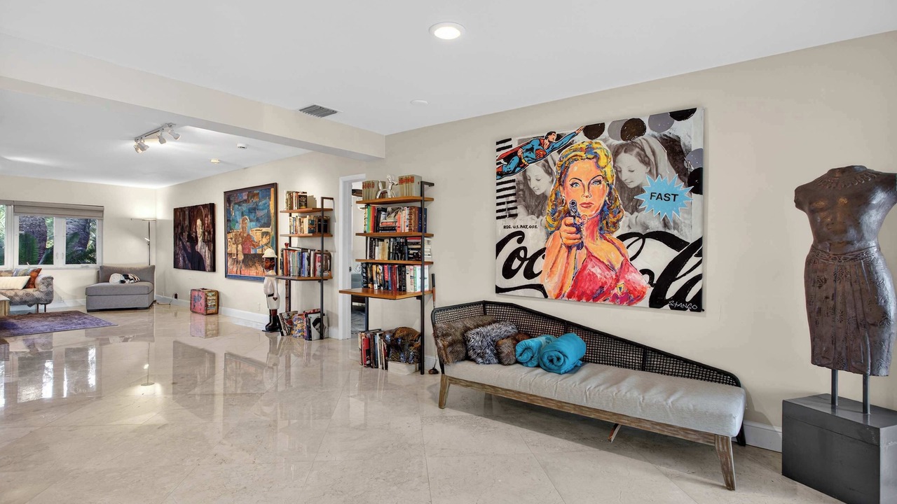 Photo of Others in Imperial Point