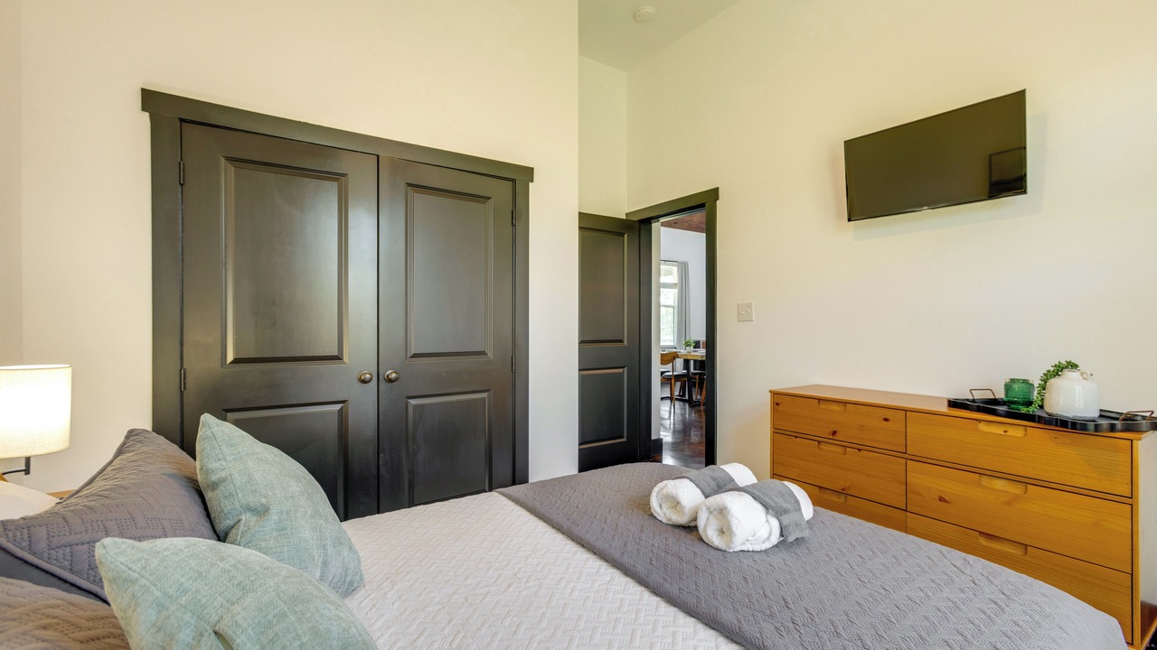 Photo of Bedroom in Somerville