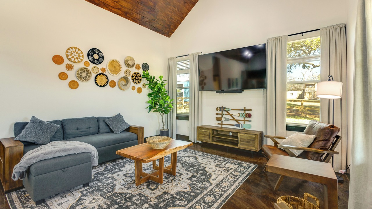 Photo of Livingroom in Somerville