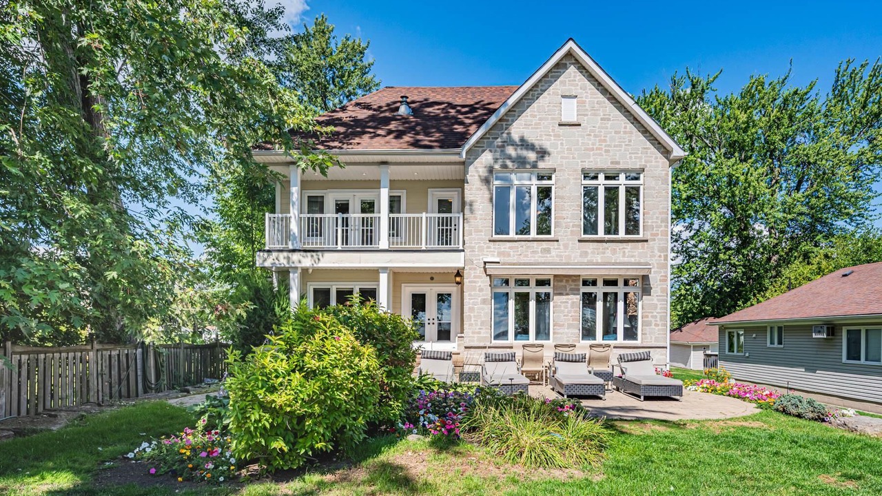 Photo of Patio Balcony in Innisfil