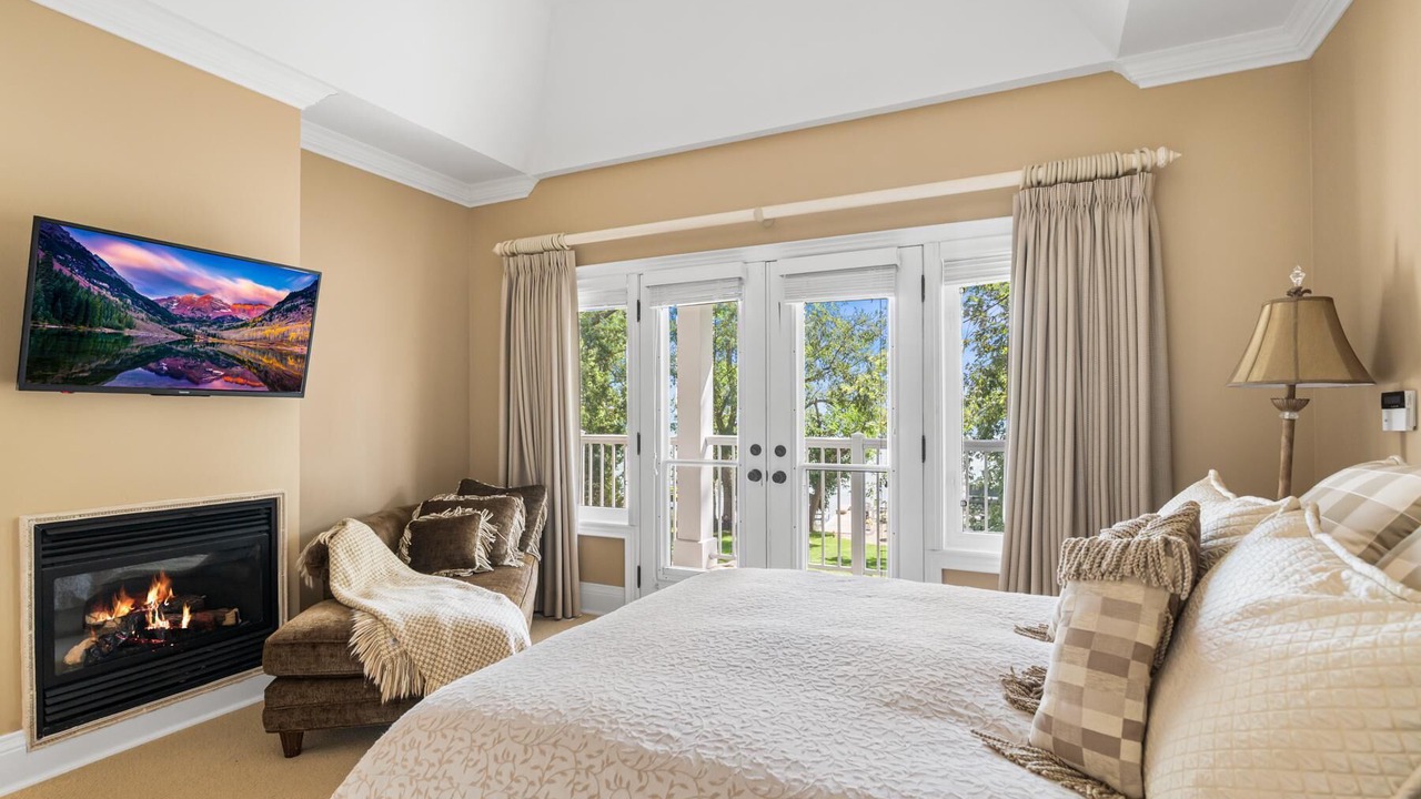 Photo of Livingroom in Innisfil