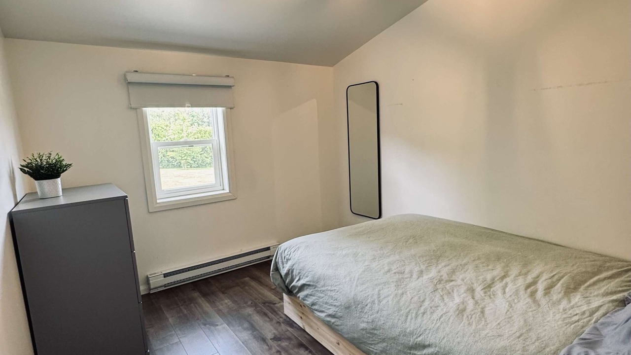 Photo of Bedroom in Disraeli