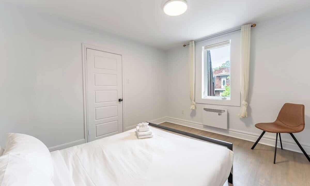 Photo of Bedroom in Youville