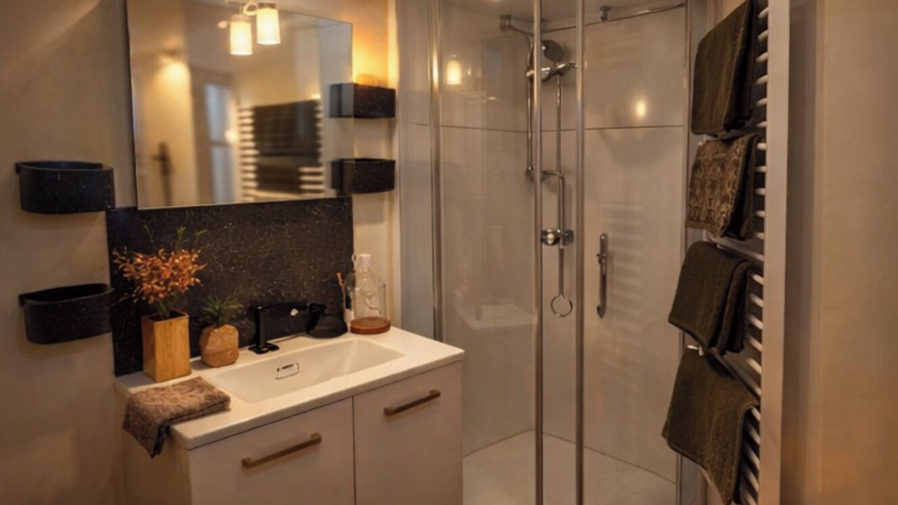 Photo of Bathroom in Merignies