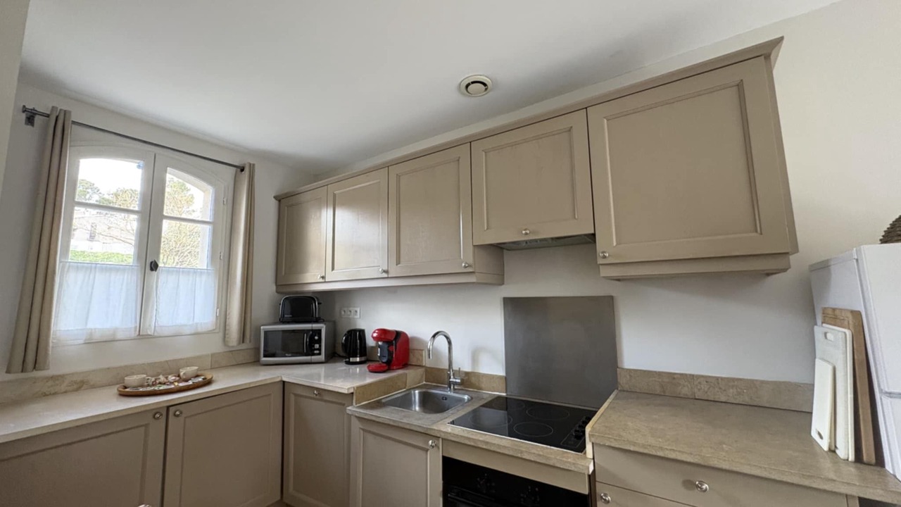 Photo of Kitchen in Saint-Laurent-de-la-Cabrerisse