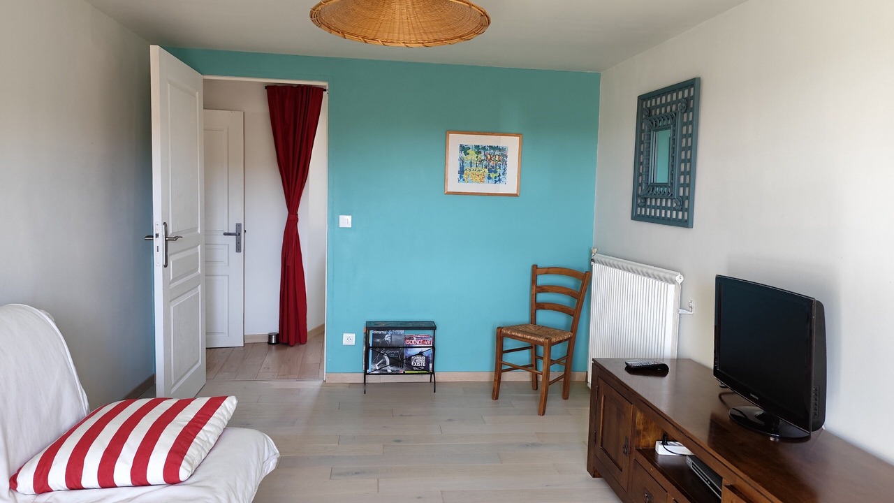 Photo of Livingroom in Curan