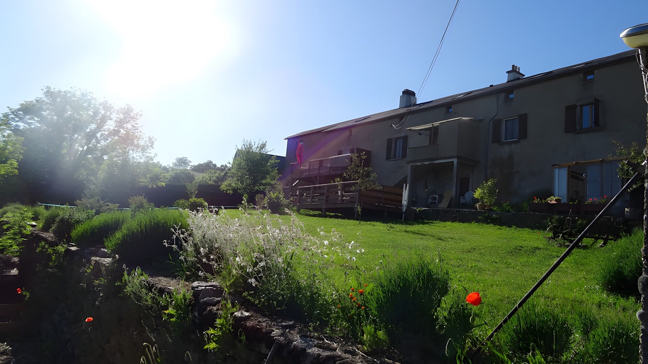 Photo of Outdoor in Curan