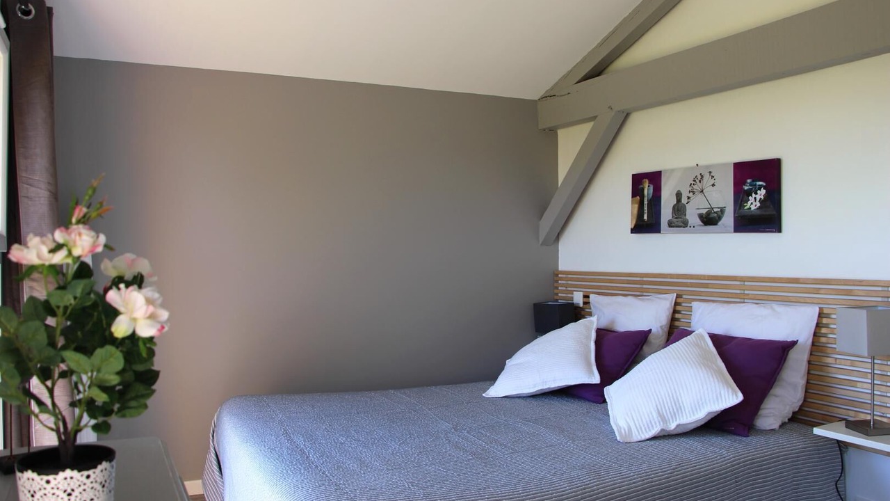 Photo of Bedroom in Saint-Julien-dArmagnac