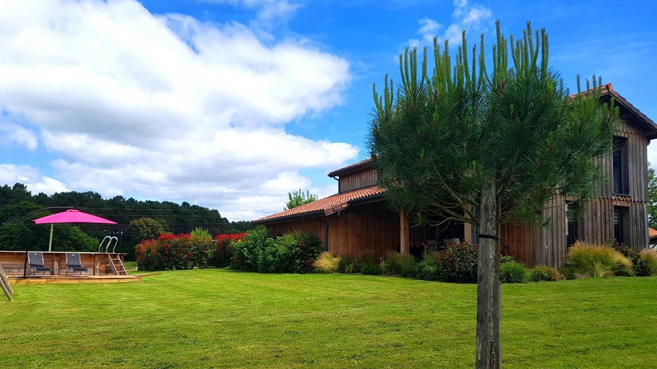 Photo of Outdoor in Saint-Julien-dArmagnac