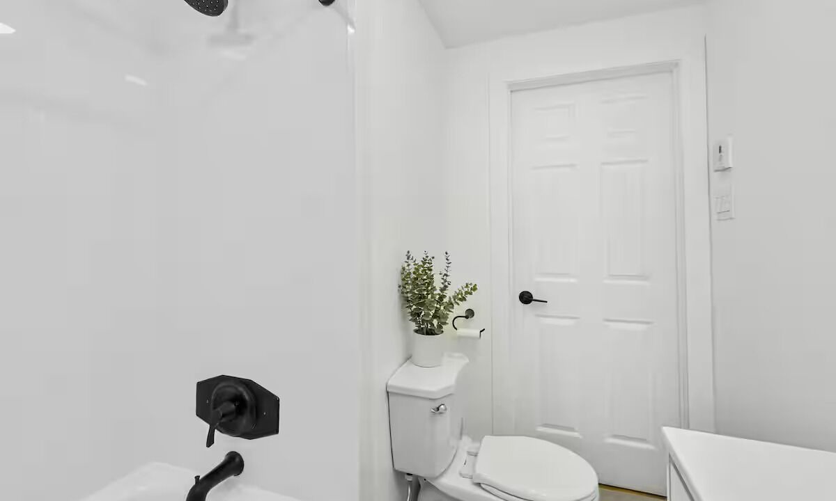 Photo of Bathroom in Rosemont-La Petite-Patrie