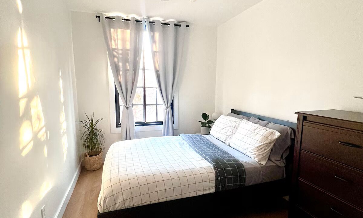Photo of Bedroom in Rosemont-La Petite-Patrie