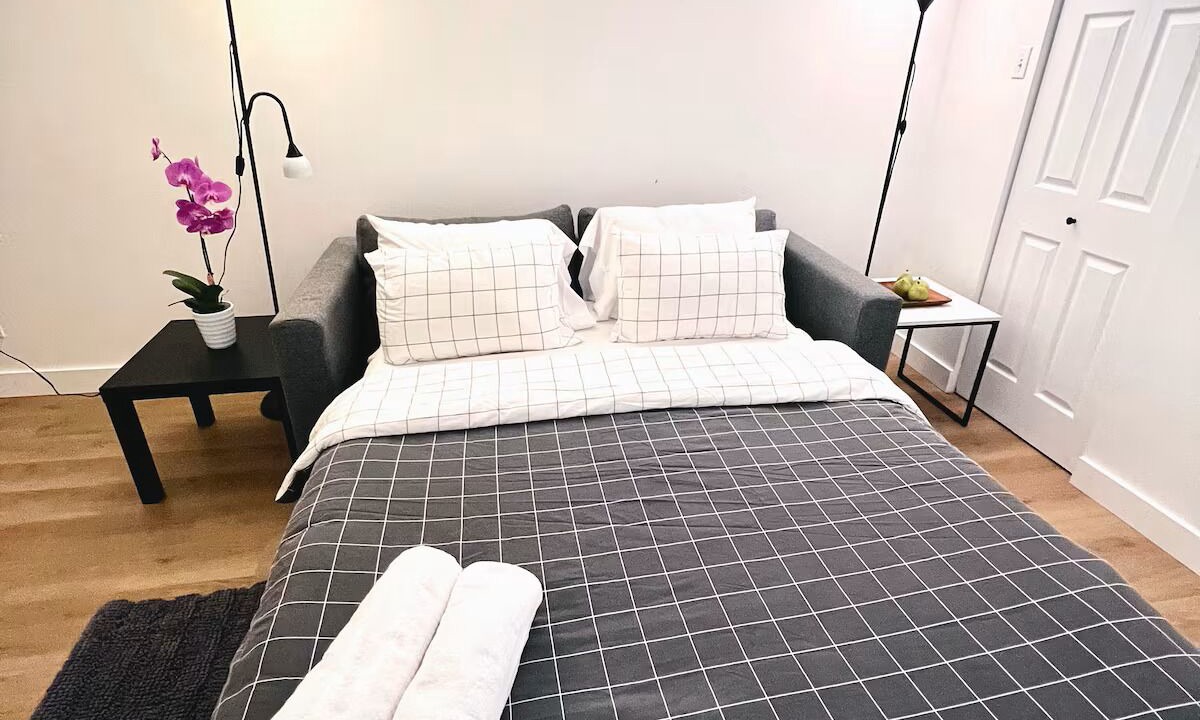 Photo of Bedroom in Rosemont-La Petite-Patrie
