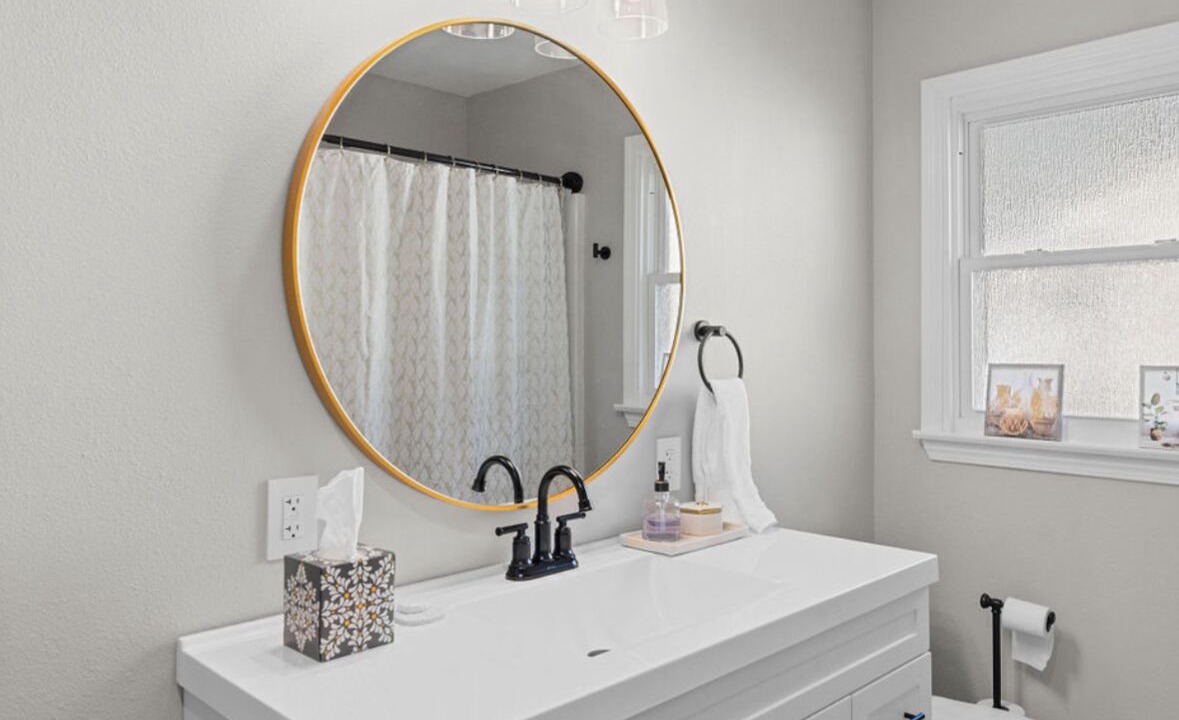 Photo of Bathroom in Broadmoor