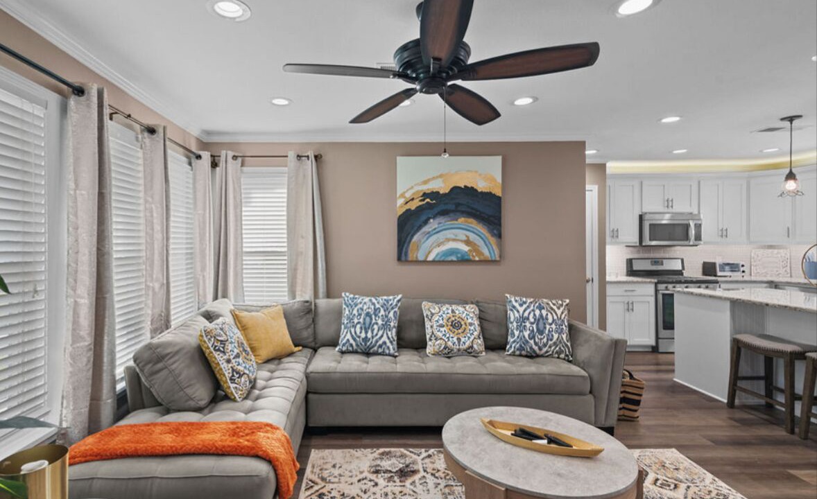 Photo of Livingroom in Broadmoor