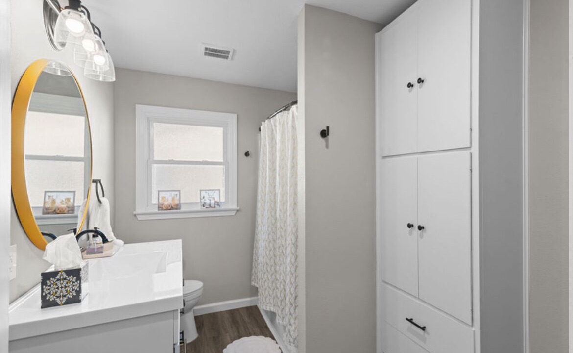 Photo of Bathroom in Broadmoor