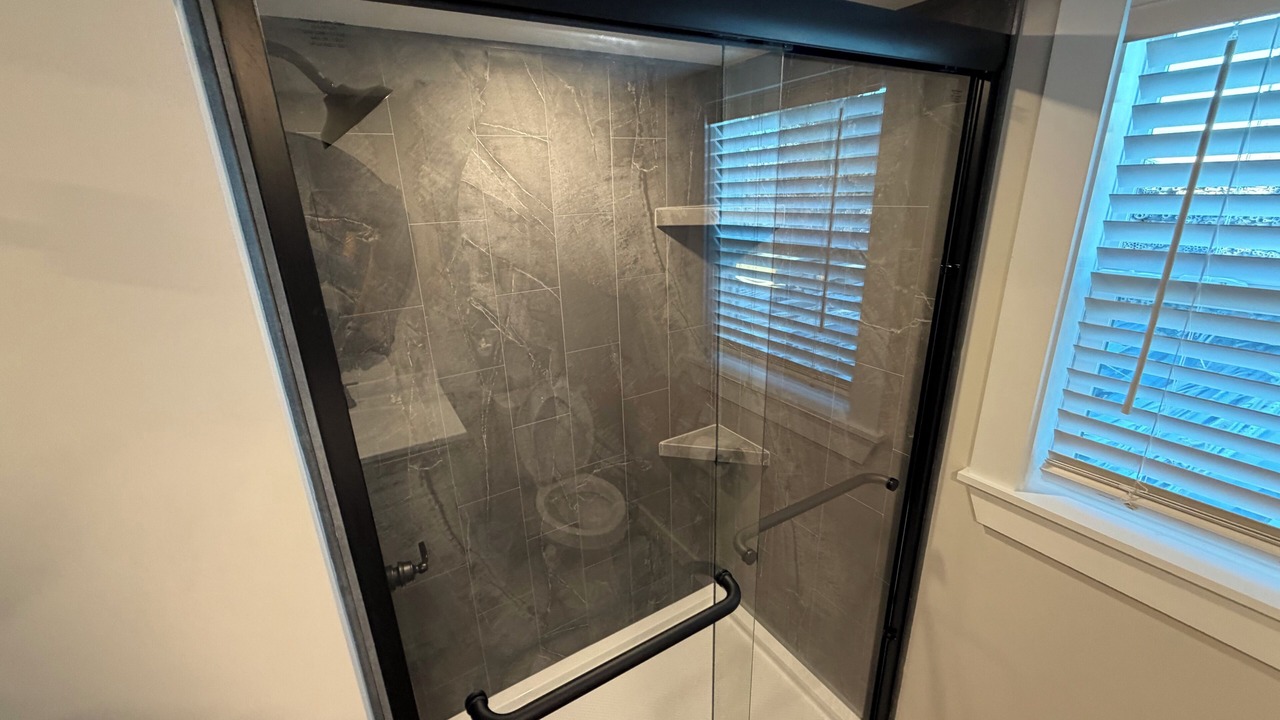 Photo of Bathroom in Cordova