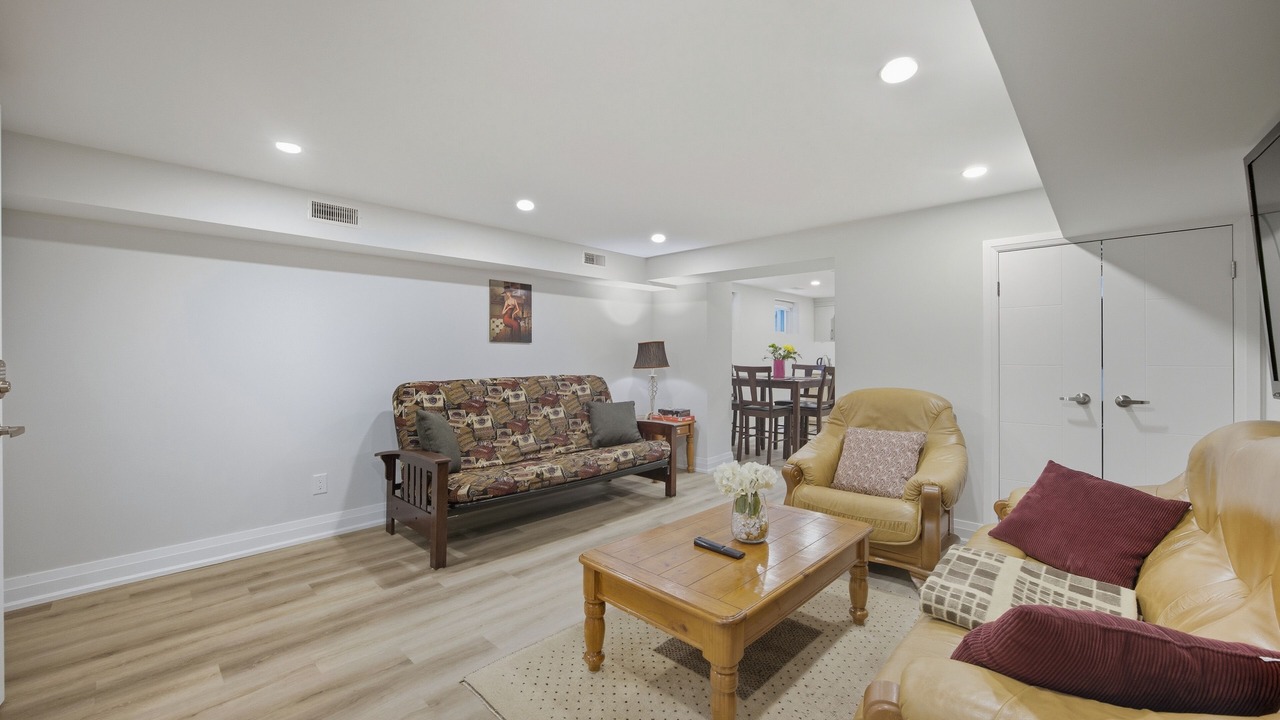Photo of Livingroom in Streetsville