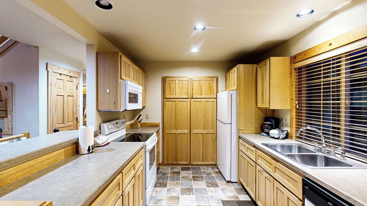 Photo of Kitchen in Klamath Falls