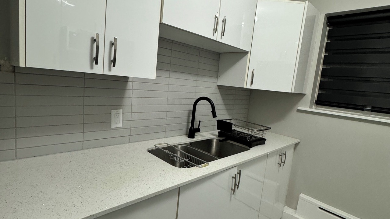 Photo of Kitchen in Vanier North