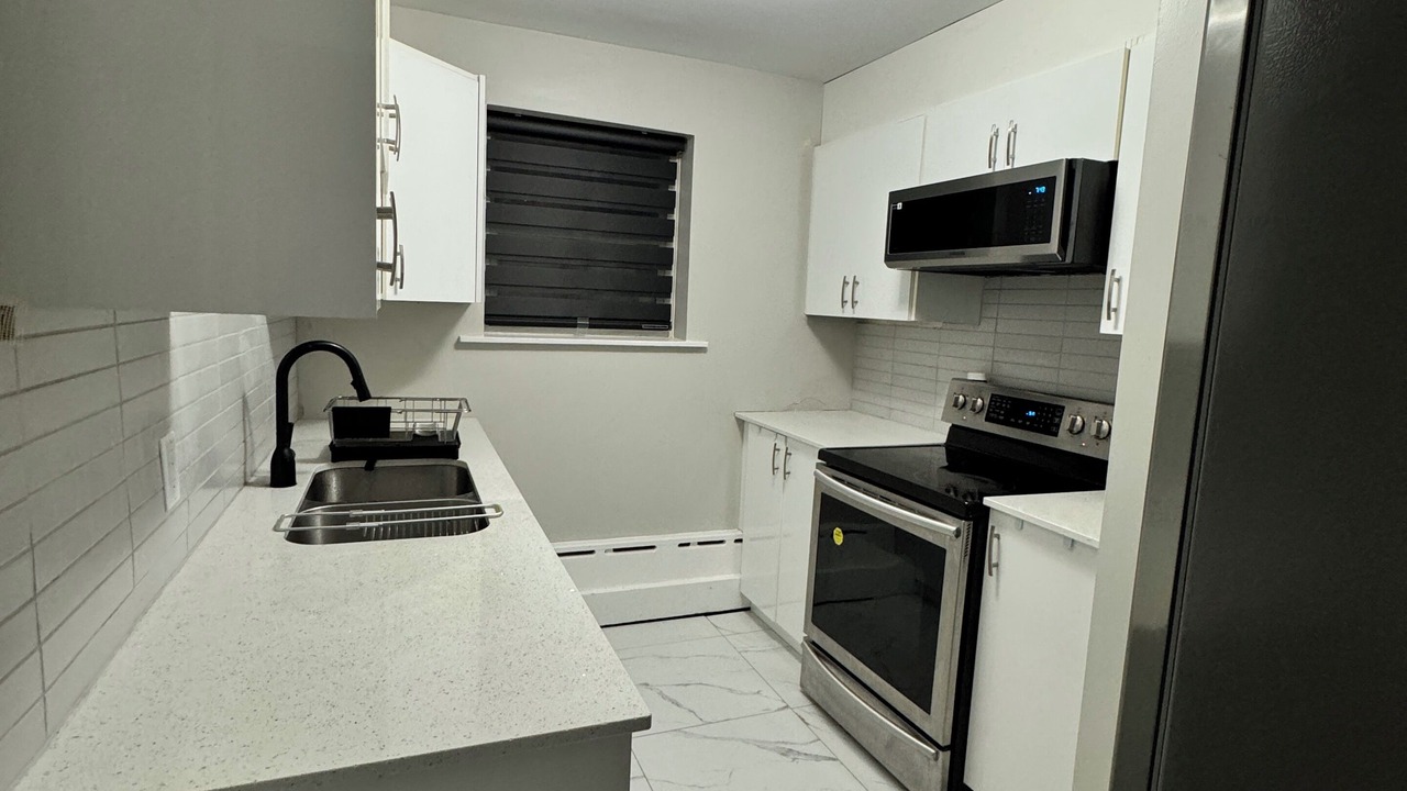 Photo of Kitchen in Vanier North