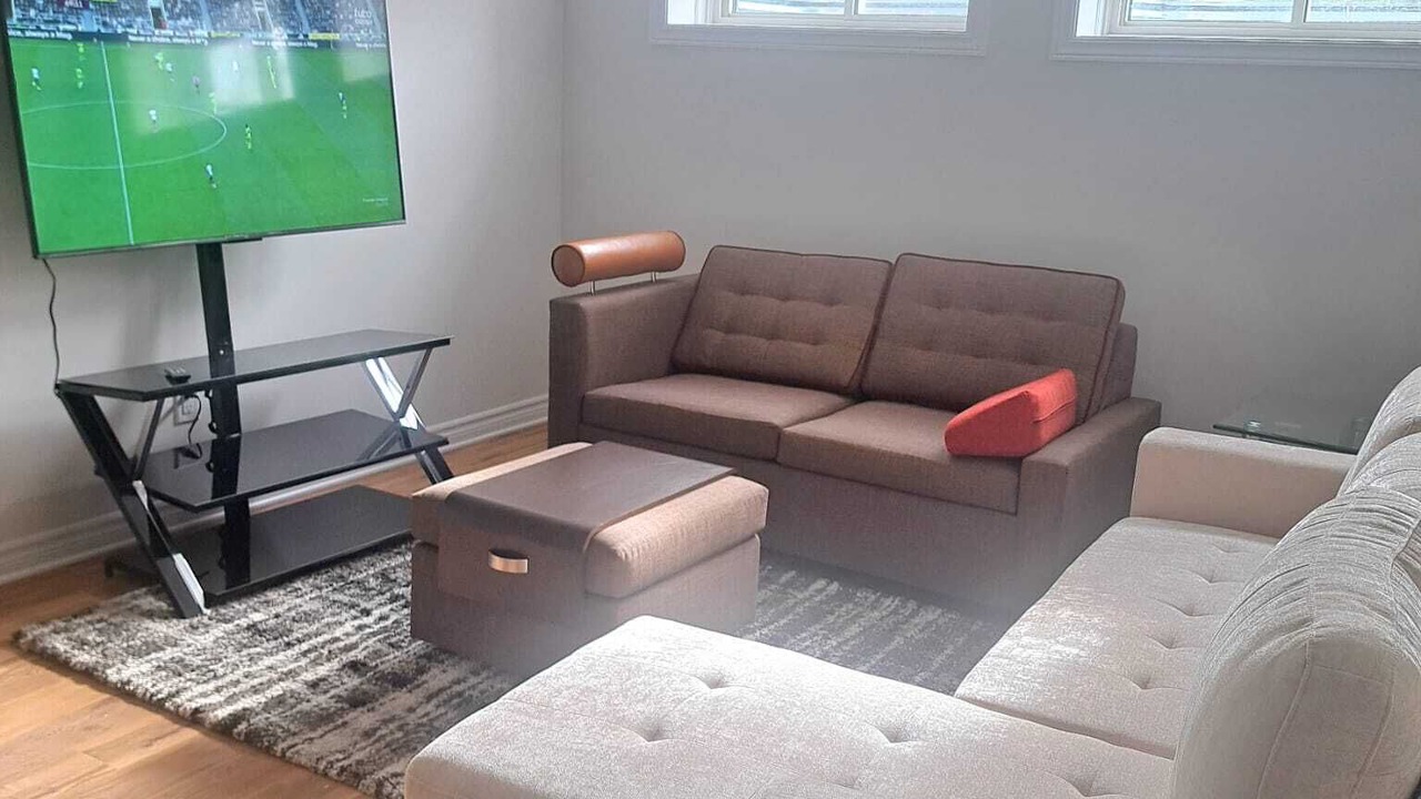 Photo of Livingroom in Ottawa Division