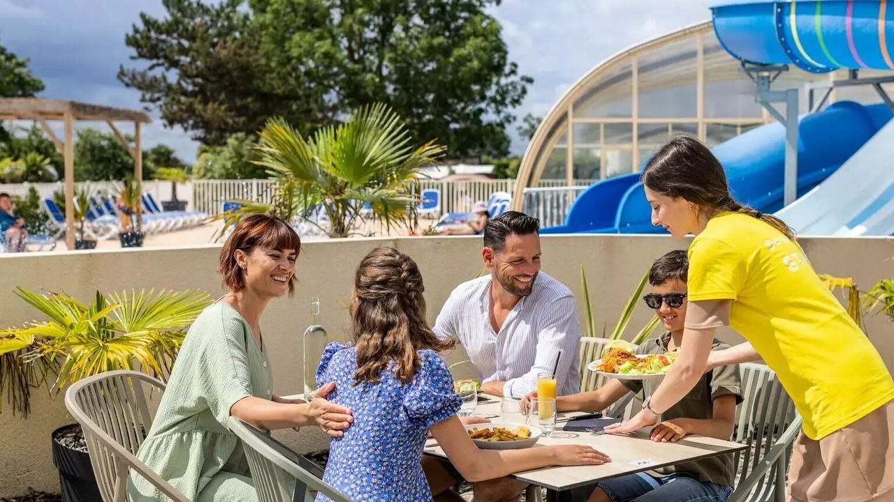 Photo of Outdoor in Genets