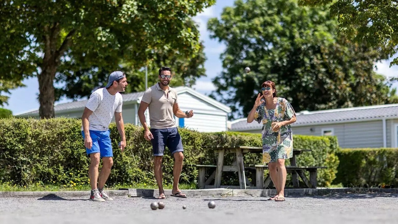 Photo of Outdoor in Genets