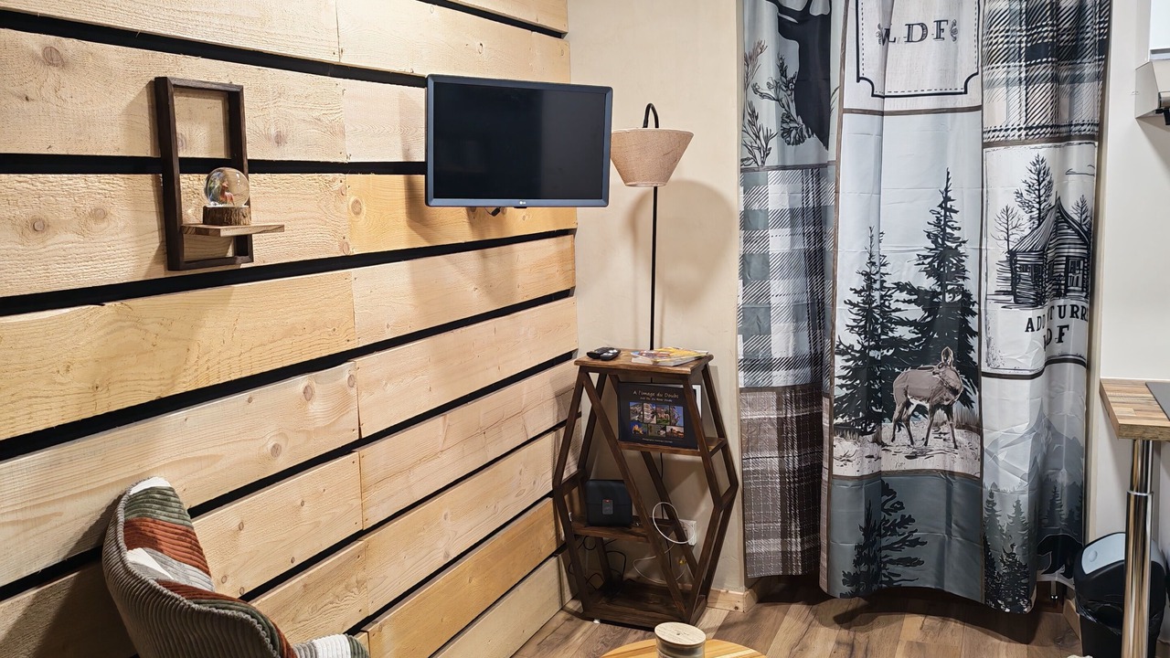 Photo of Others in Rochejean