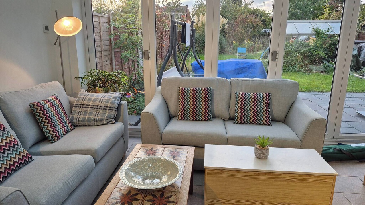 Photo of Livingroom in Rushmoor District