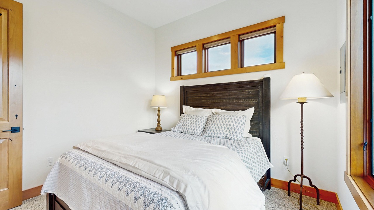 Photo of Bedroom in Powell Butte