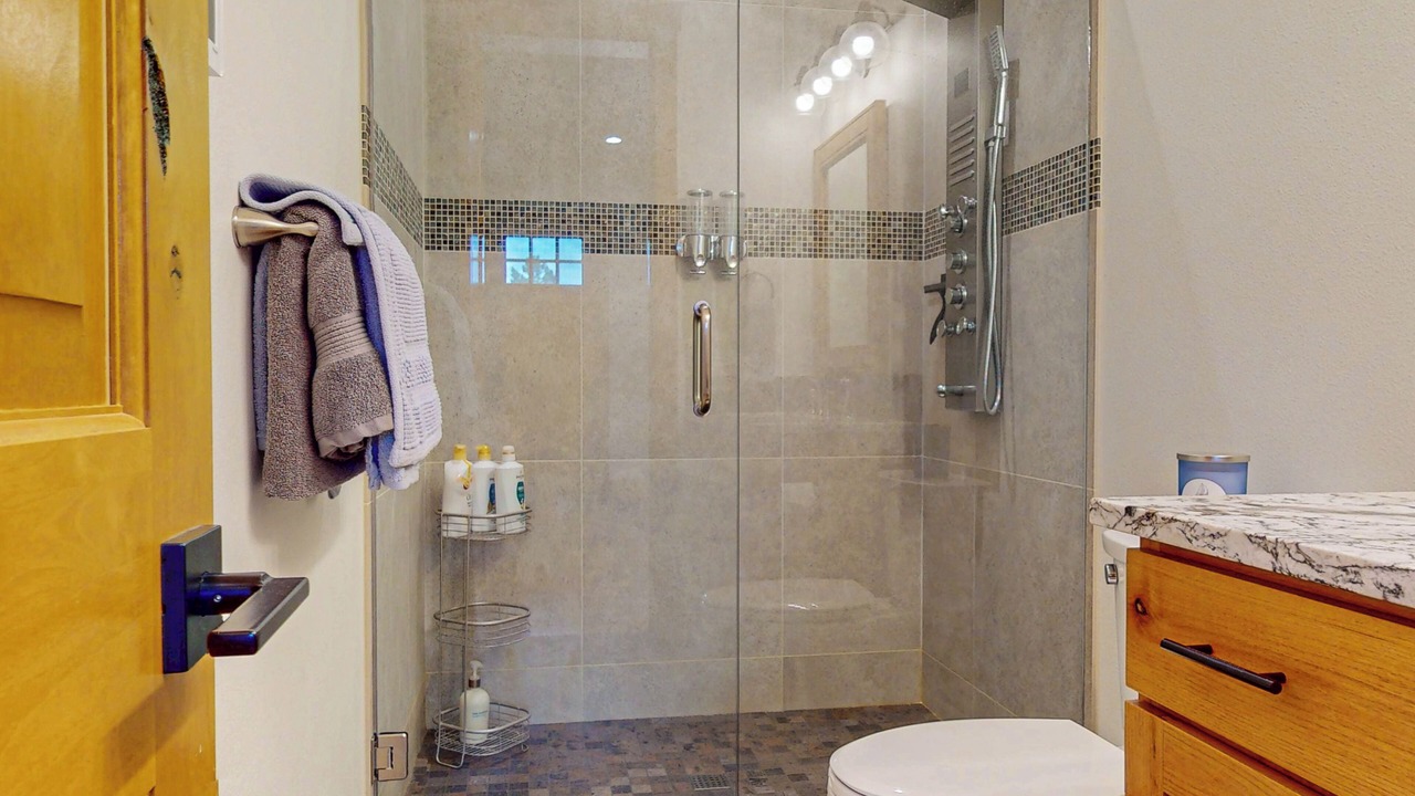 Photo of Bathroom in Powell Butte