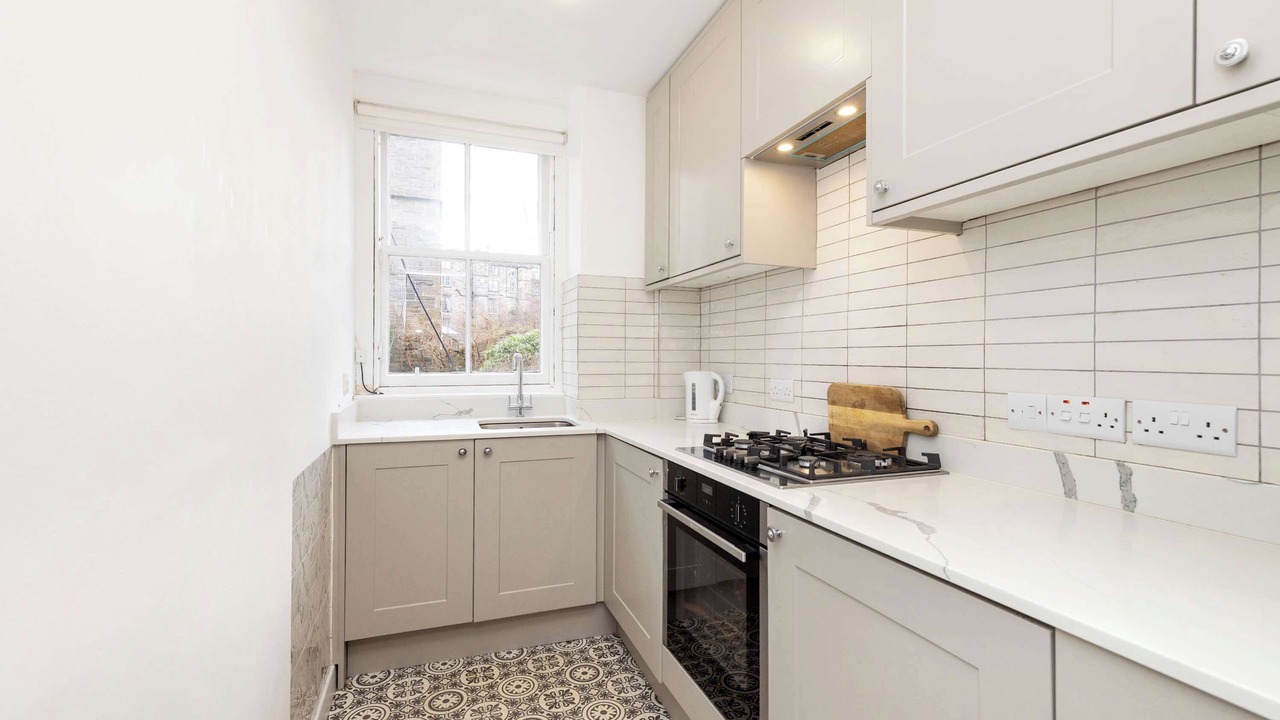 Photo of Others in Comely Bank