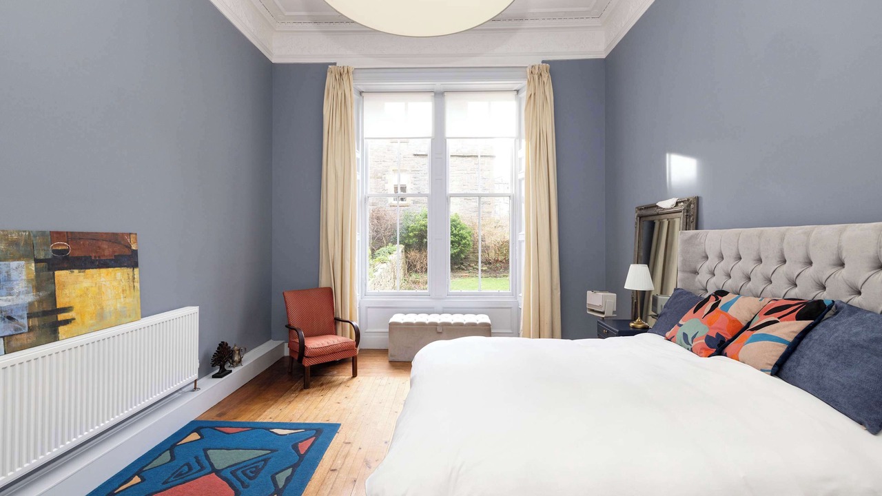 Photo of Others in Comely Bank