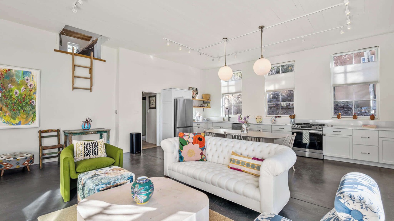Photo of Livingroom in Santa Fe