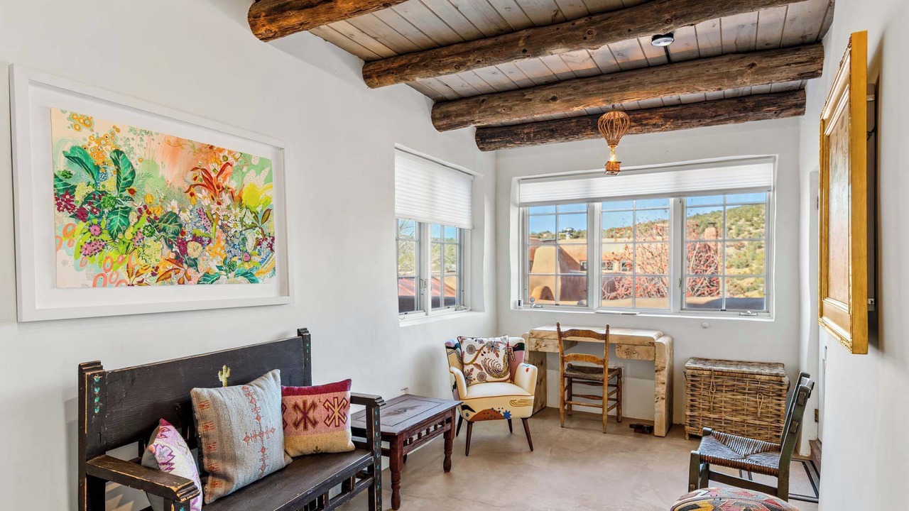 Photo of Livingroom in Santa Fe