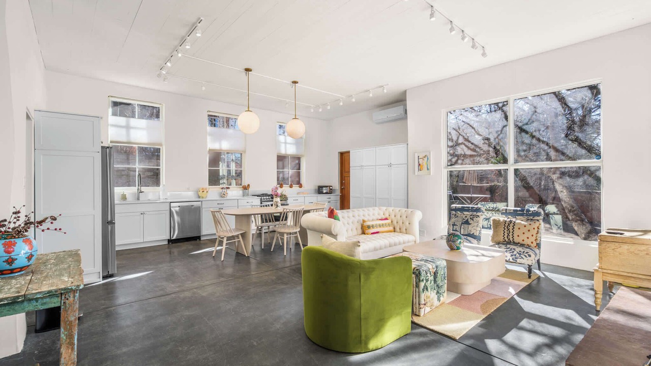 Photo of Livingroom in Santa Fe