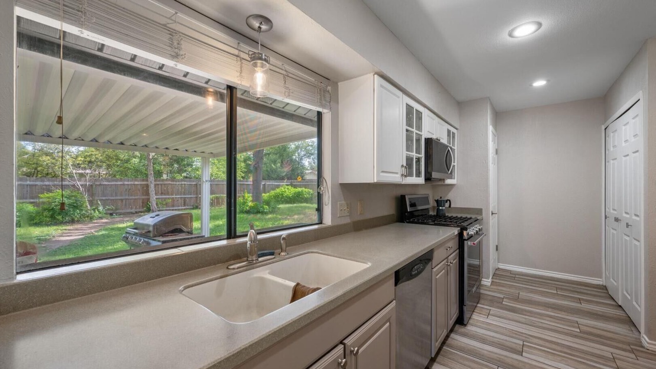 Photo of Kitchen in North Austin Civic Association