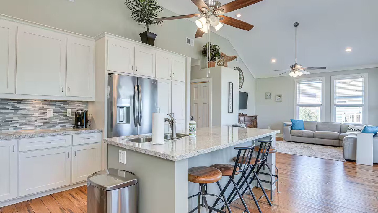 Photo of Kitchen in Terramar Beach